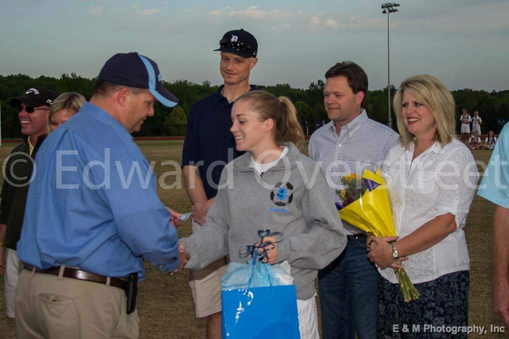 Senior Night 052.jpg